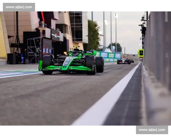 屏幕前的你，也能成为赛车场上的焦点！F1新人赛