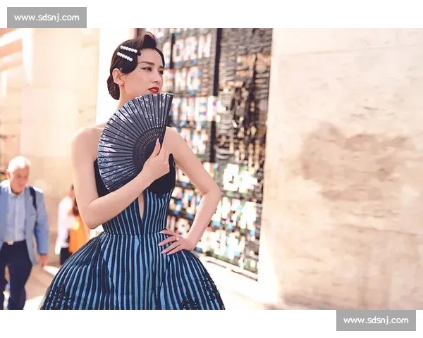 黄圣依携手实力团队再度亮相展现多面魅力引领时尚与影视新潮流