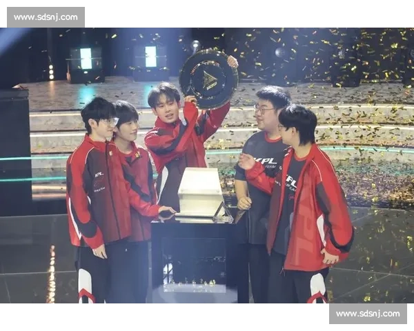 激动人心的时刻！KPL总决赛冠军，他们的夺冠之路充满了惊喜！